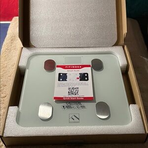 Smart Scale - Silver and White